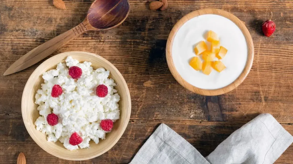 Řecký jogurt nebo tvaroh experti vysvětlili, který z oblíbených produktů je lepší