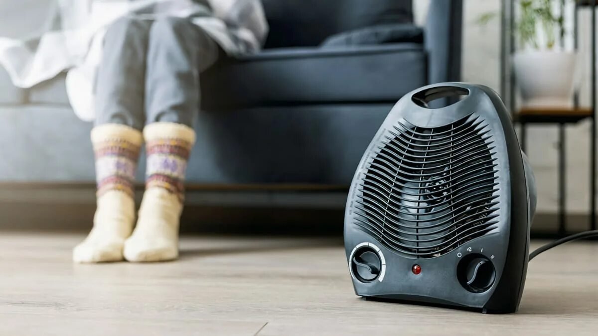 V českých domácnostech se v zimě stále častěji doporučuje jeden praktický spotřebič „zahřeje, šetří elektřinu a v koupelně už není plíseň“