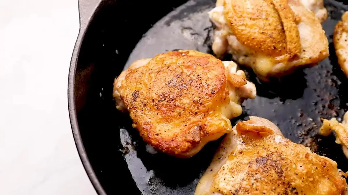 Kuře „Tanzija“: slavnost v jednom hrnci