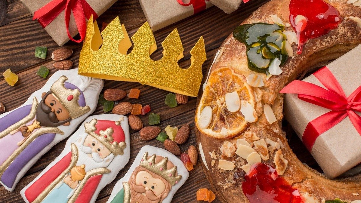 Svátek Tří králů 2026: jednoduchý a rychlý recept na královský koláč s mandlovým krémem