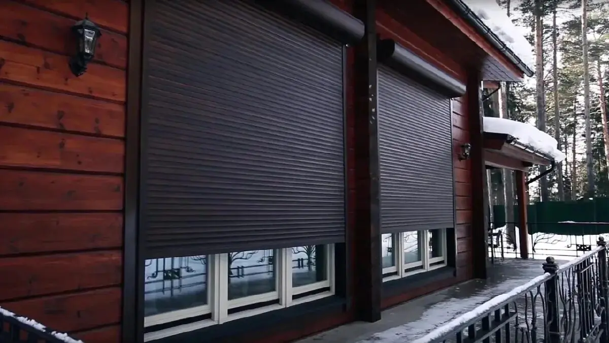 Topení: zavření okenic přesně v tuto dobu pomáhá šetřit energii