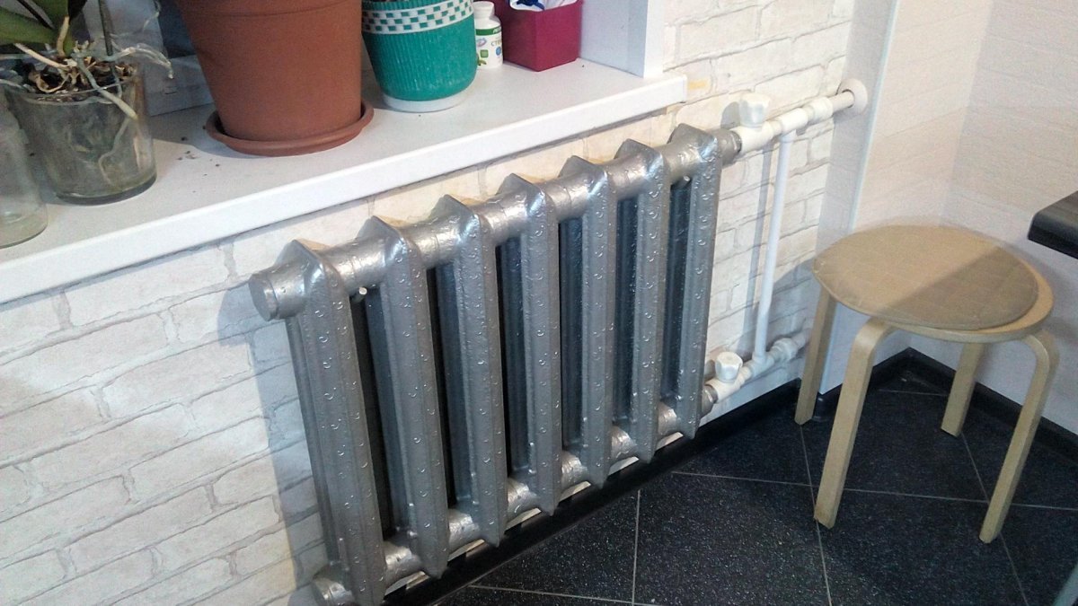 Vyměnili starý plynový kotel za peletový. Účty po první zimě je překvapily