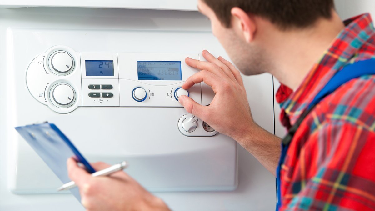 Specialista na vytápění vysvětluje, proč lidé při mrazech často špatně nastavují termostat