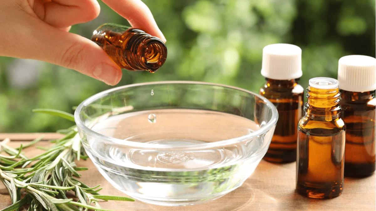 Sbohem plíseň na zdech: přírodní trik, který funguje lépe než bělidlo