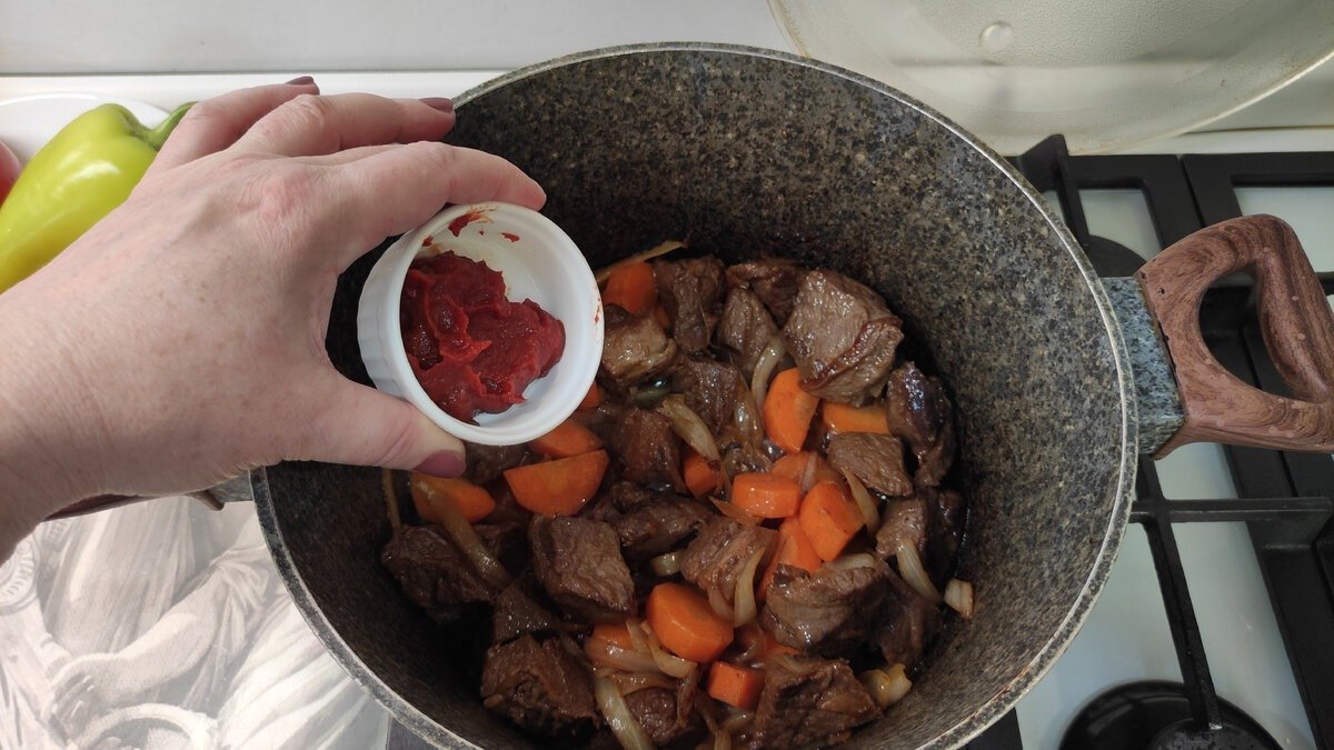 Polévku šurpa vařím takhle – ideální zimní varianta: tajemství je v osmažené cibuli a hovězím