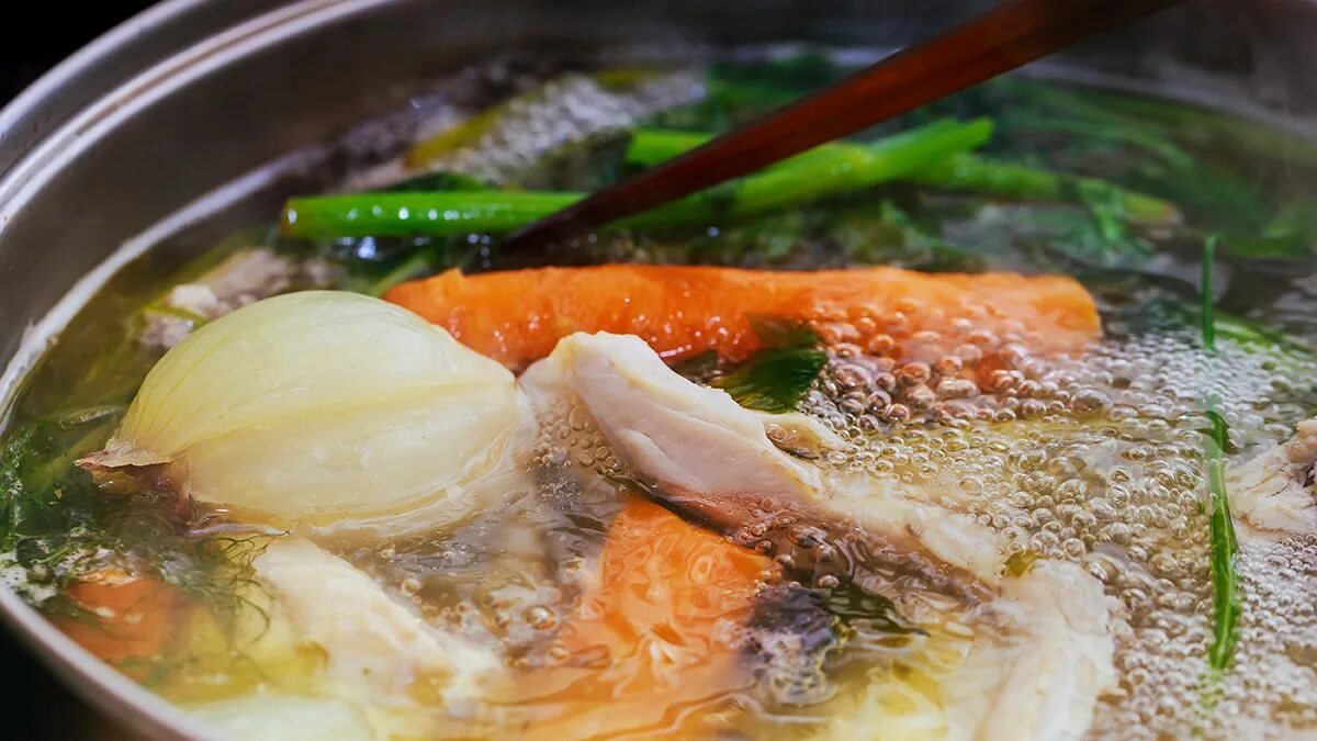 Maso na vývar se dává do studené, nebo do horké vody Nejsou o tom pochybnosti