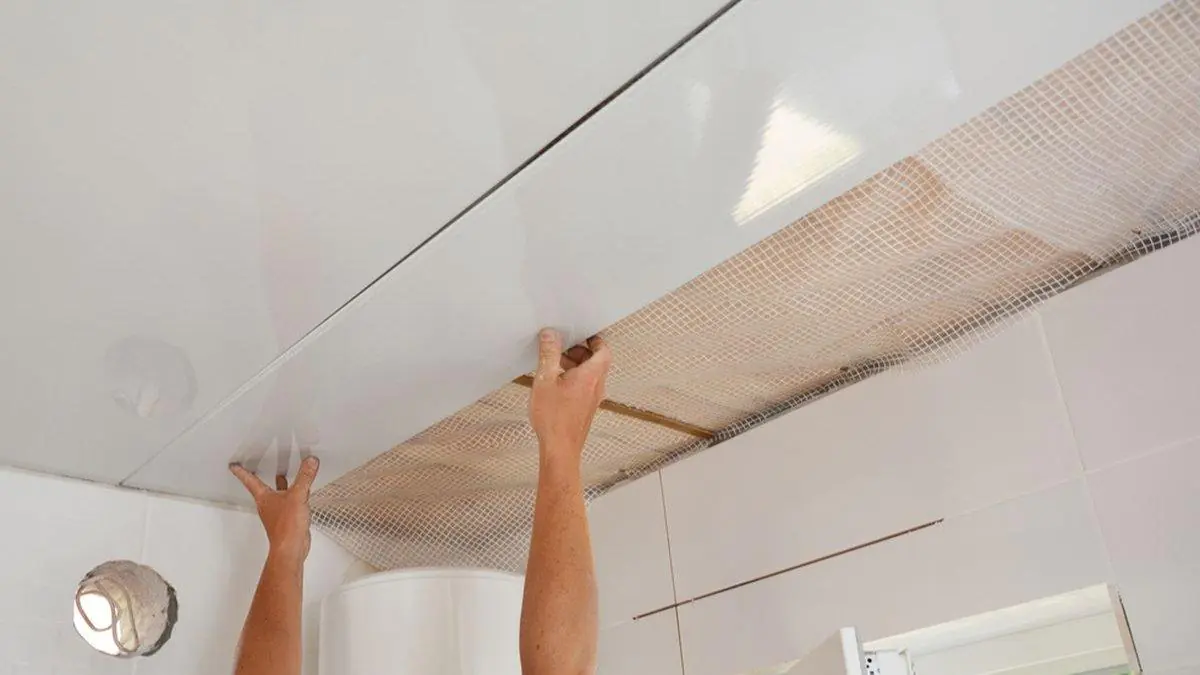 Napínané stropy ustupují do minulosti: ukazuji 4 moderní náhrady pro trendovou rekonstrukci