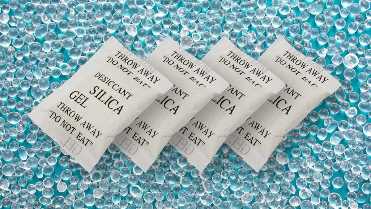10 důvodů, proč tyhle malé sáčky se silikagelem nikdy nevyhazovat