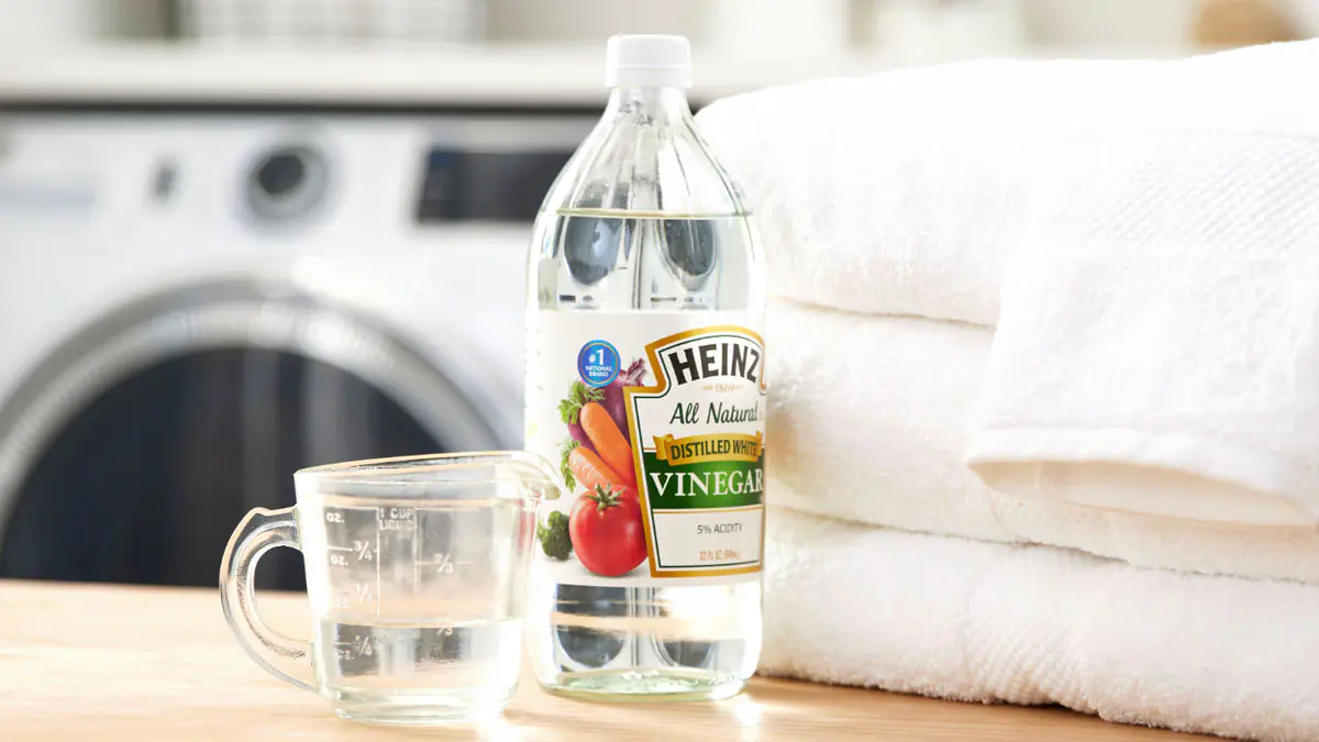 Rozprašování octa pod postel: k čemu slouží a proč se to doporučuje