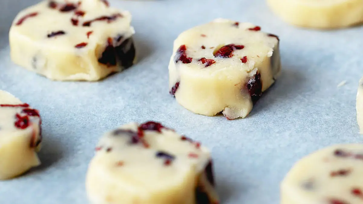 Starý recept na sušenkový salám v novém pojetí bez tečky