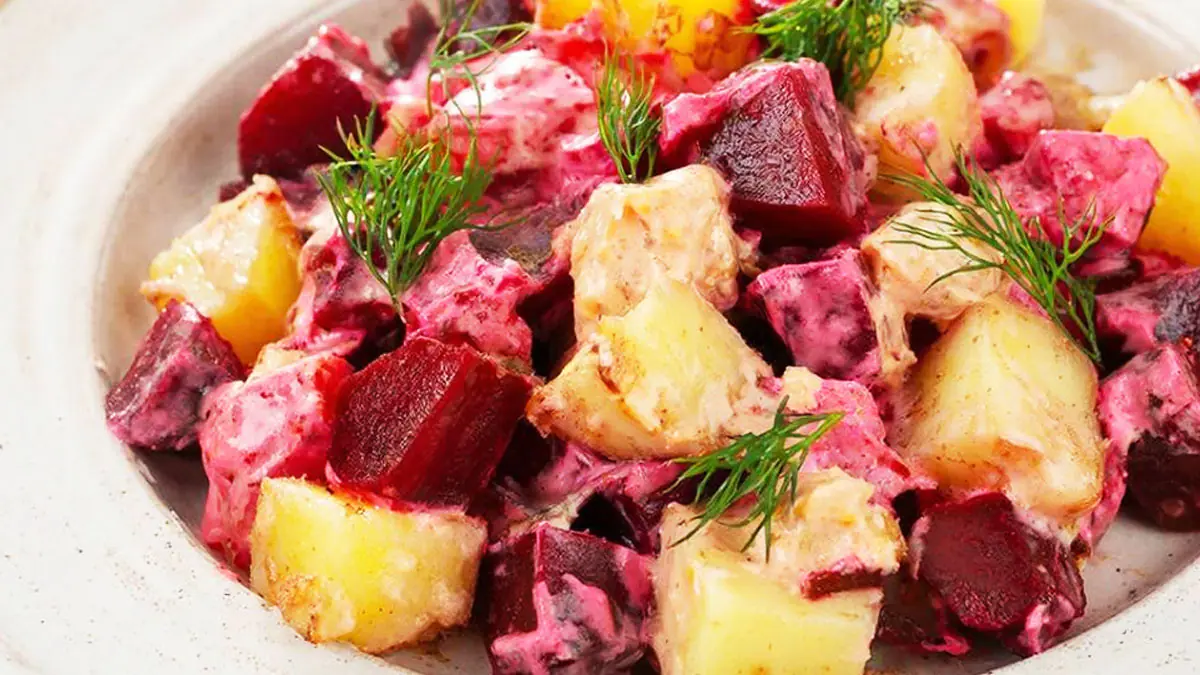 Salát jednoduchosti: smíchám jen dvě suroviny a mám rychlou dobrotu