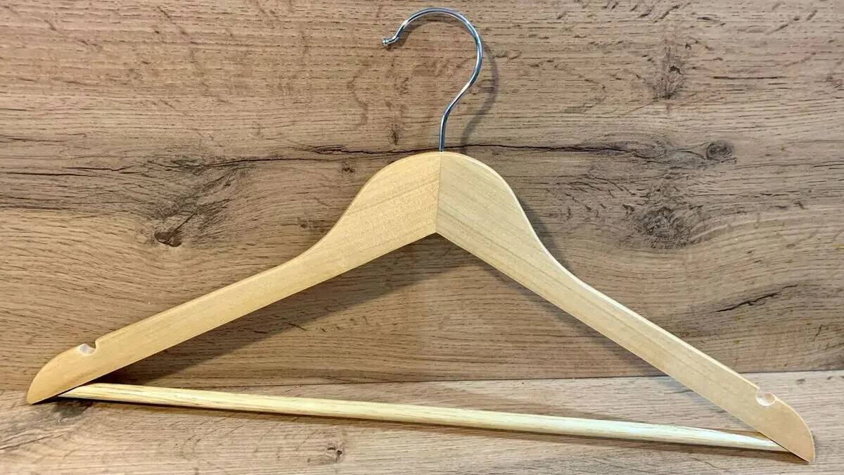 5 důvodů, proč si pověsit ramínko do kuchyně