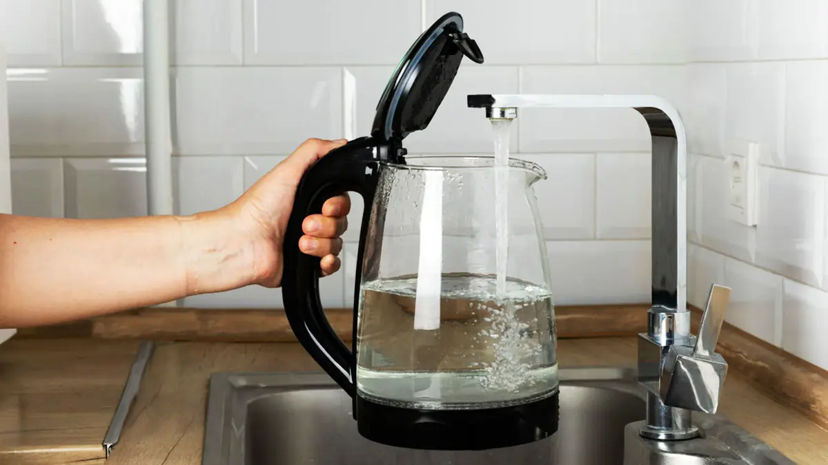 Češi se zbavují rychlovarných konvic. V kuchyních se objevuje nový standard