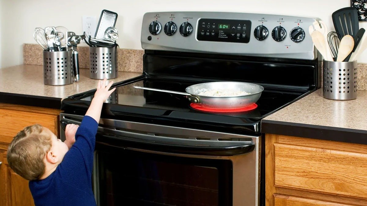 Sbohem indukčním varným deskám v roce 2026: ty je nahradí ve všech kuchyních