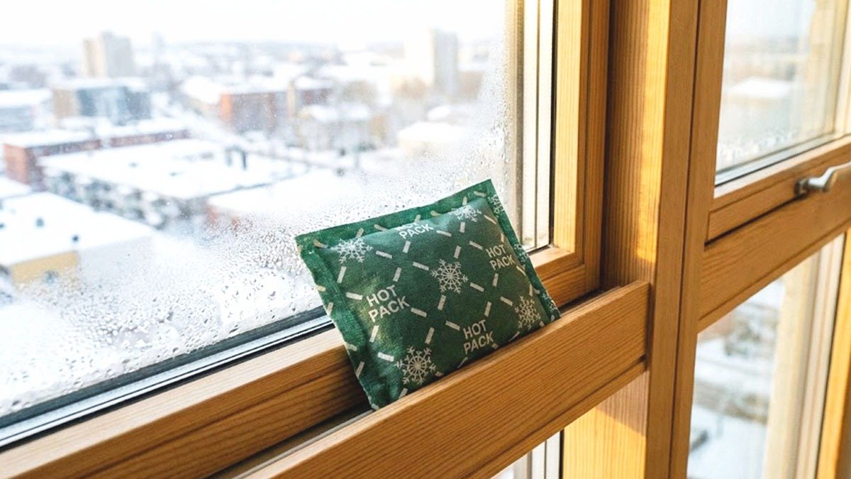 Nechte „tento předmět“ na okenním rámu doma a plíseň i kondenzace zmizí 2 Nechte „tento předmět“ na okenním rámu doma a plíseň i kondenzace zmizí