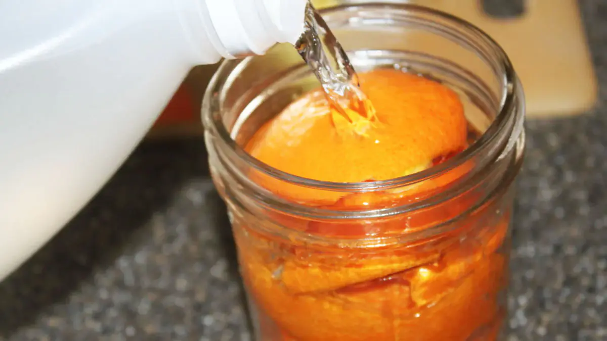 Pomerančová kůra s octem: proč se tato směs doporučuje a k čemu slouží