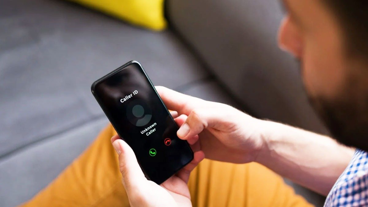 Takto nyní jednají podvodníci: zneužívají důvěru v poštu a státní instituce