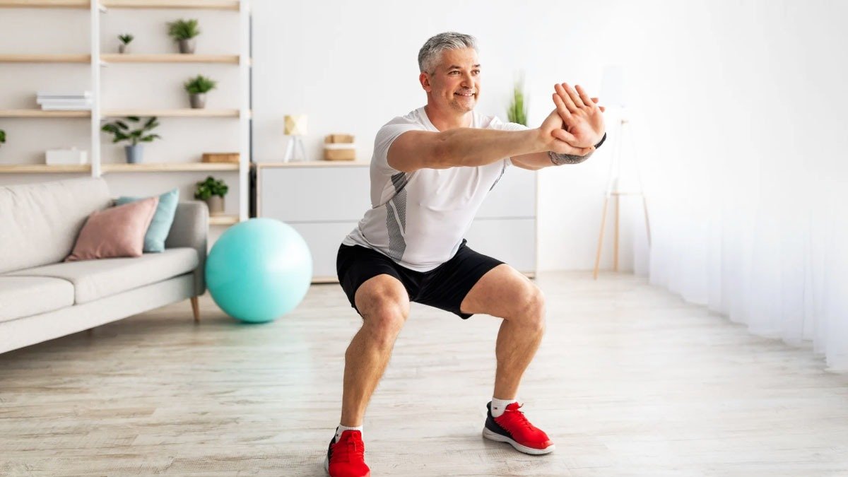 Kolik dřepů denně stačí k udržení svalové hmoty po padesátce