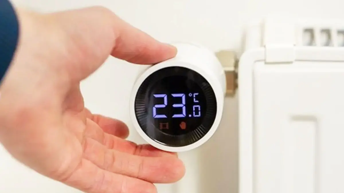 Odborníci se shodují: ponechání topení na minimu nesnižuje náklady na plyn