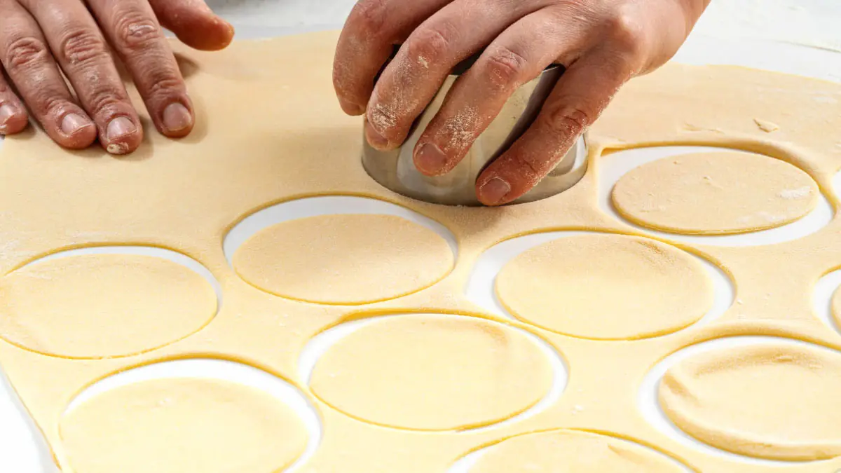 Tři triky na těsto na pelmeně – bude tenké a lehké jako pírko