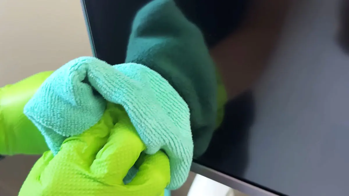 Jak vyčistit obrazovku televize, aniž byste ji poškodili 2 Jak vyčistit obrazovku televize, aniž byste ji poškodili