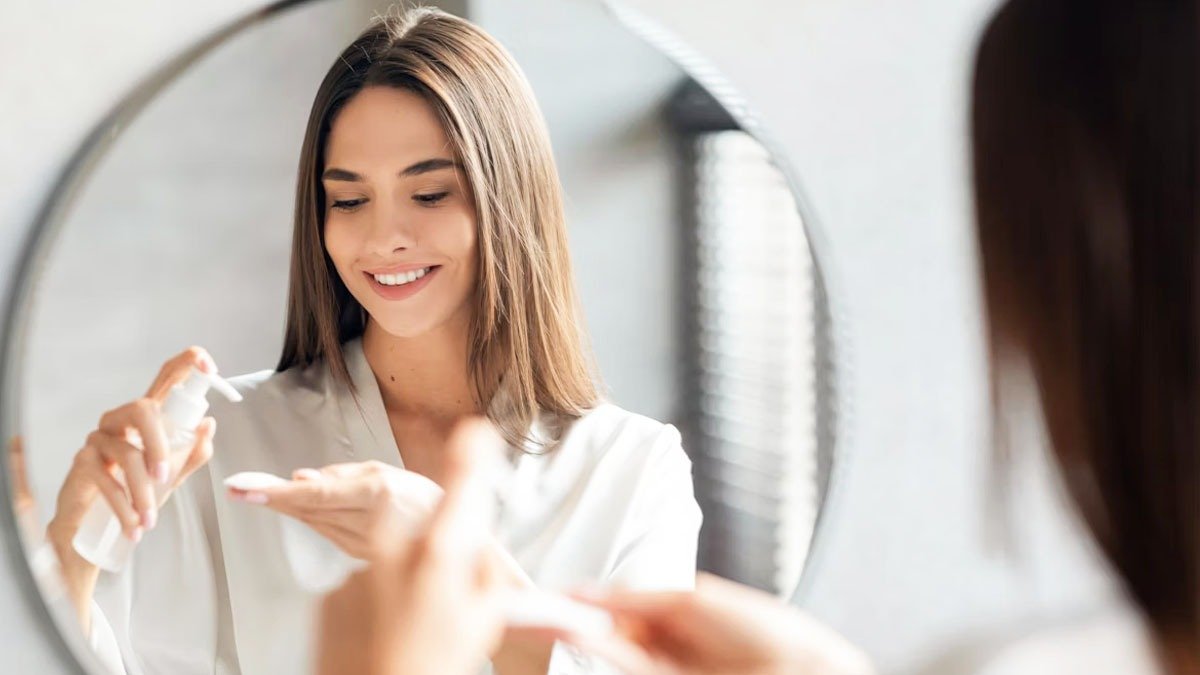 Ani rozmarýn, ani bobkový list: tato rostlina má skrýt šediny a posílit vlasy už po prvním použití 2 Ani rozmarýn, ani bobkový list: tato rostlina má skrýt šediny a posílit vlasy už po prvním použití