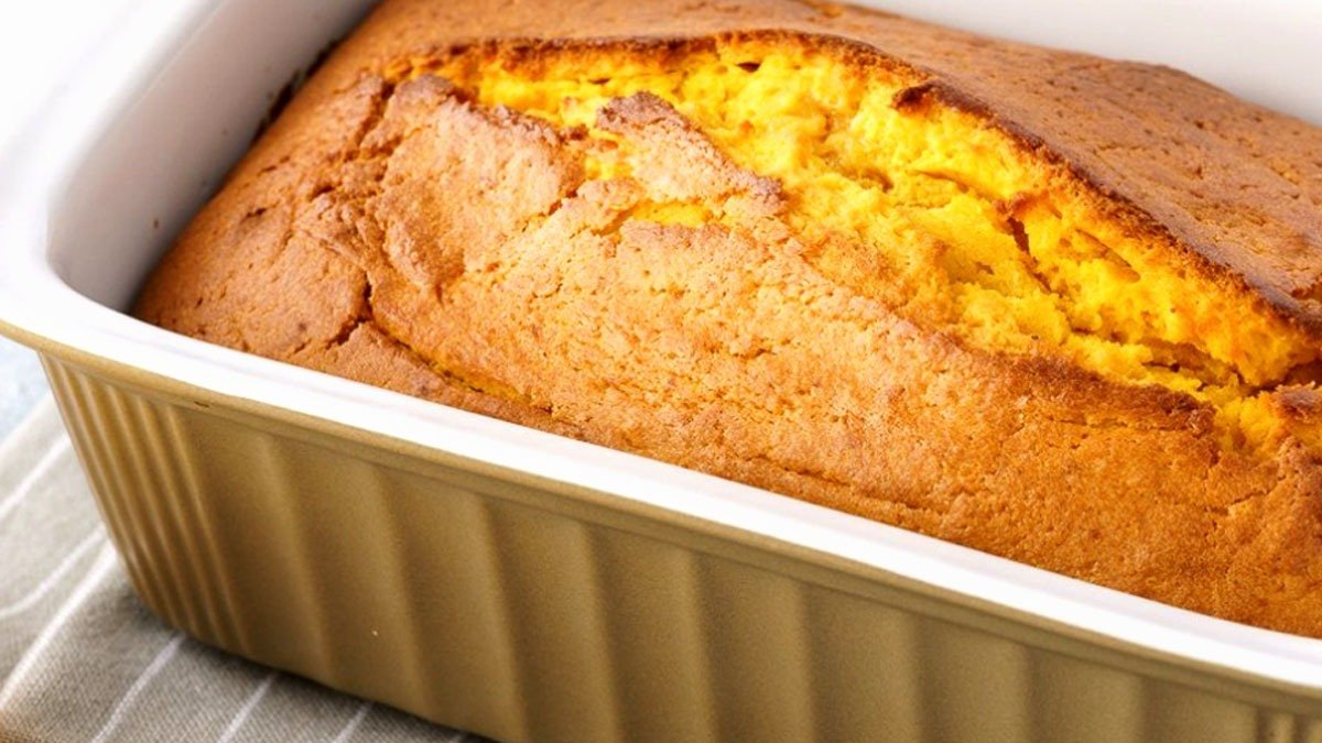 Pomerančový koláč bez vajec a cukru: minimum surovin, vyjde krásně nadýchaný