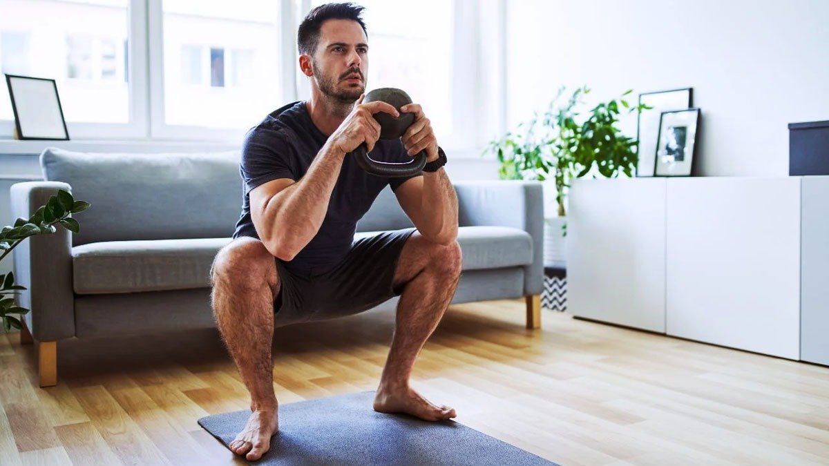 Kolik dřepů denně stačí k udržení svalové hmoty po padesátce