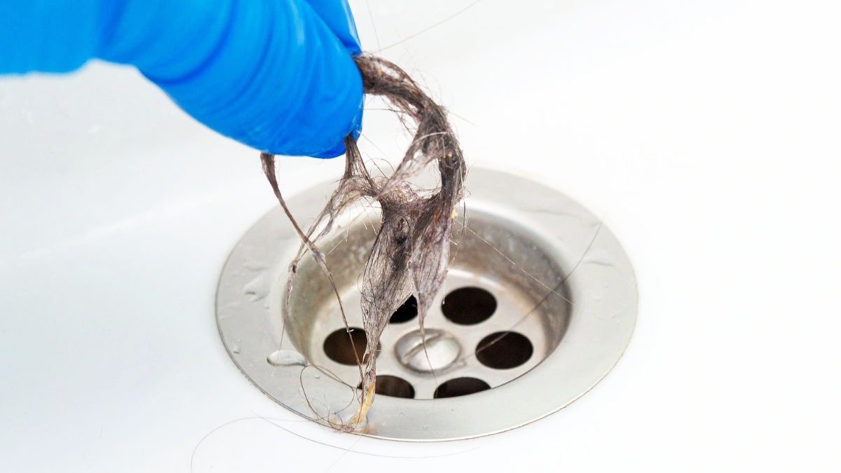 Co se stane, když koupelnu neuklízíte důkladně — místa, která mnoho lidí vynechává