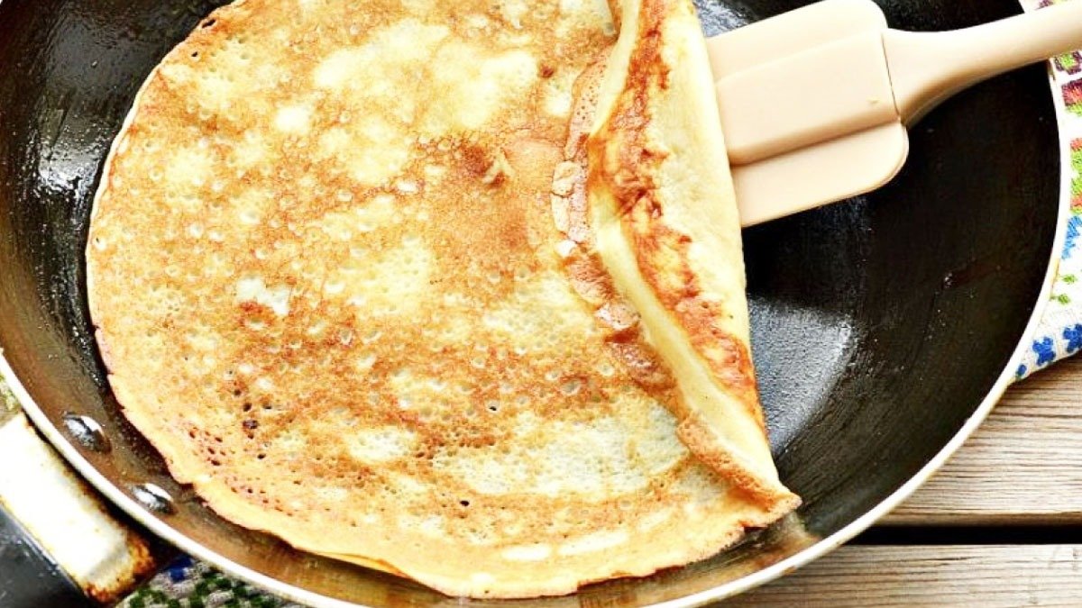 Čajové palačinky — tenké, krajkové a s karamelovou chutí, ze které se sbíhají sliny