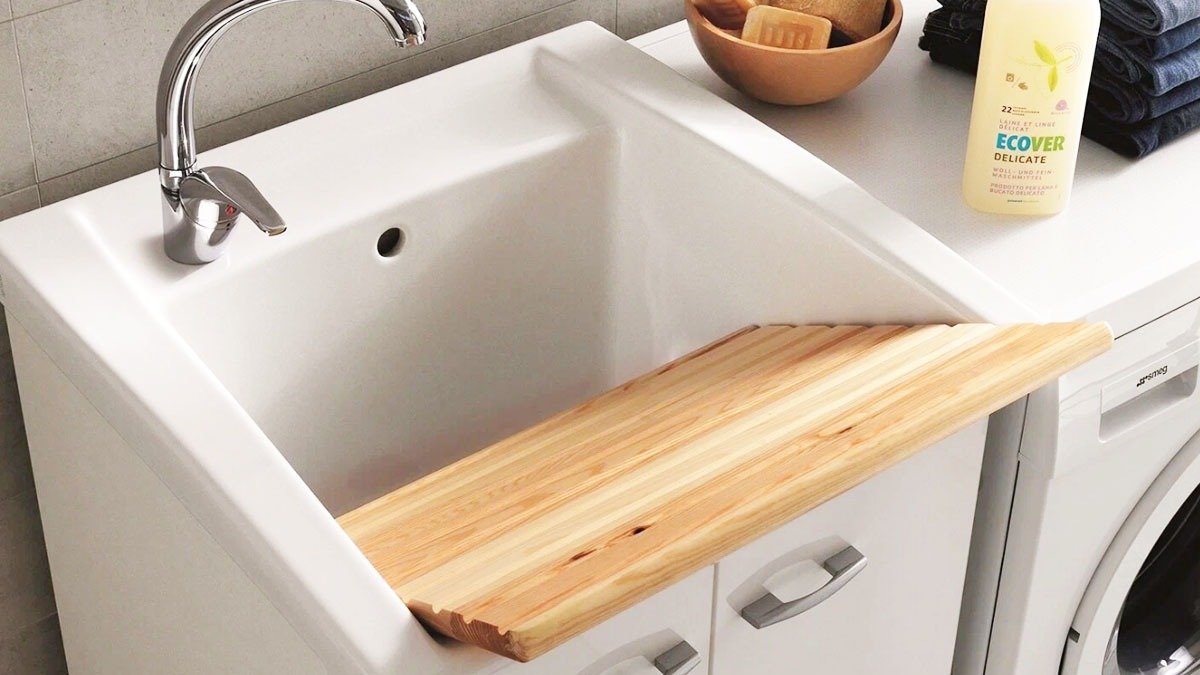 Geniální trik: proč mám v koupelně vždy krájecí prkénko