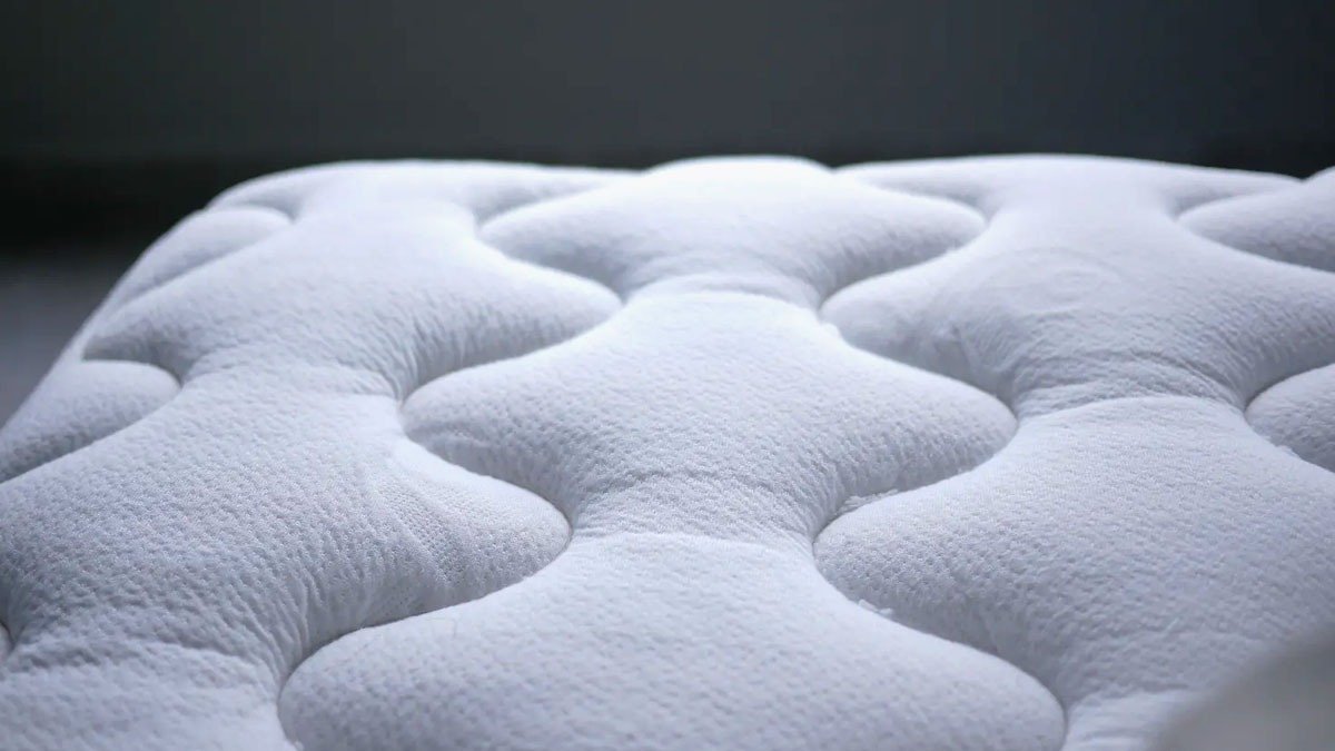 Spát v posteli už není moderní, chytrí lidé si dnes vybírají pohodlnější řešení pro spánek