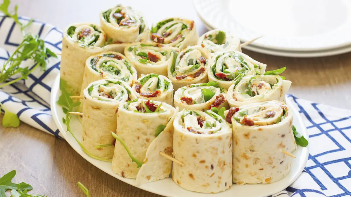 V zimě konec složitých večeří: tato technika na pánvi snadno promění brambory a chorizo v měkkou tortillu