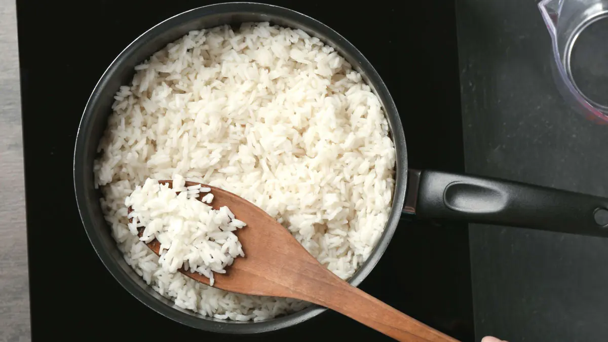 Jak uvařit rýži na sporáku, aby byla nadýchaná a jemná