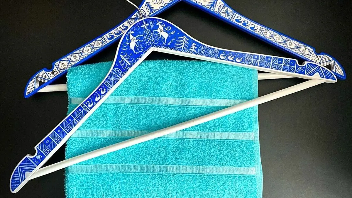 5 důvodů, proč si pověsit ramínko do kuchyně