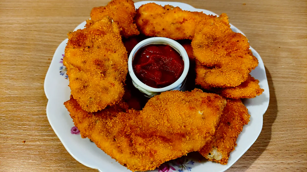 Domácí kuřecí nugetky: křupavé zvenku, šťavnaté uvnitř – chutnější a „čistší“ než z fast foodu