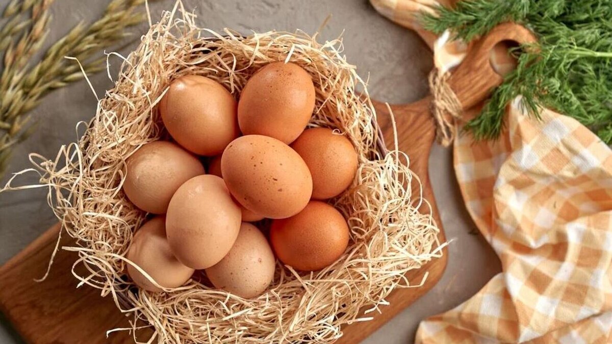 Farmářská versus obchodní vejce výzkumy ukázaly, zda se vyplatí připlácet