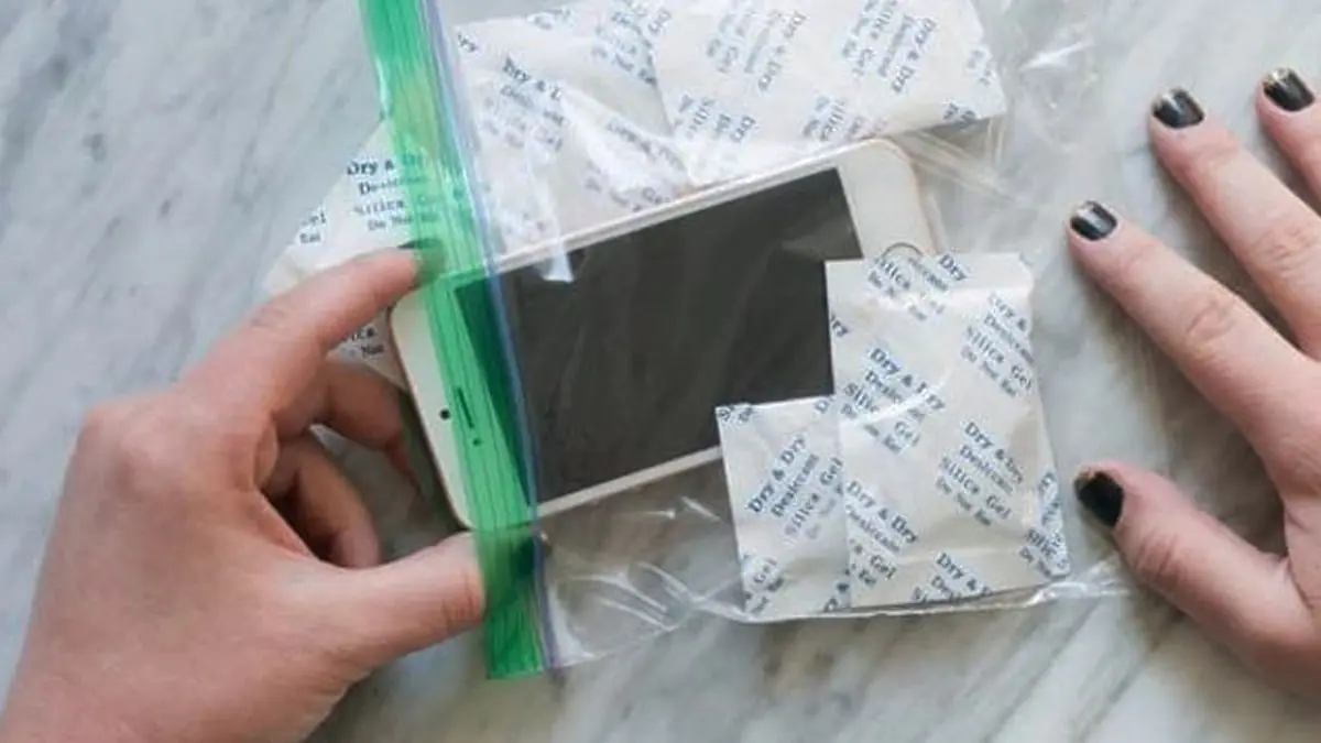 10 důvodů, proč tyhle malé sáčky se silikagelem nikdy nevyhazovat