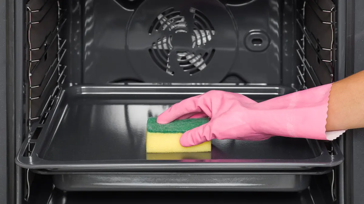 Jak vyčistit troubu bez námahy odborníci doporučují jeden jednoduchý prostředek