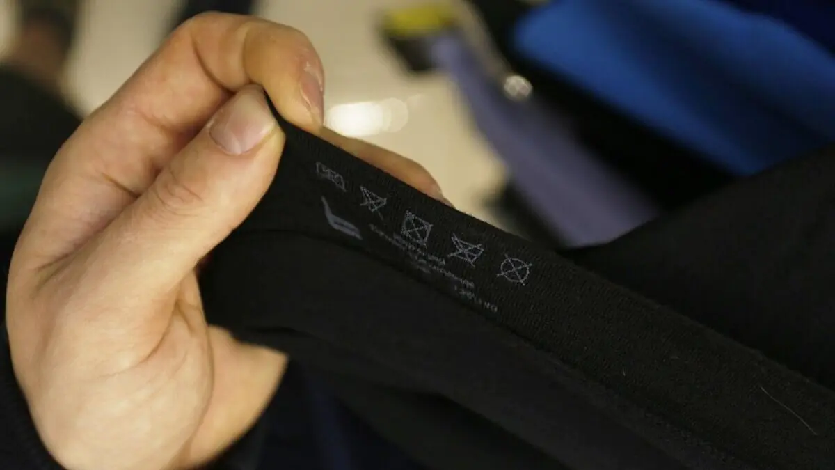 Termoprádlo není dobré jen tak hodit do pračky! UNIQLO prozradilo správný způsob praní — když uděláte chybu jen jednou, hřejivost může klesnout až o 70 %