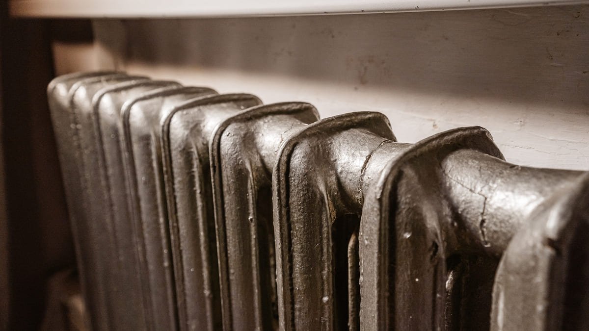 Kolik času může zabrat výměna velkého litinového radiátoru