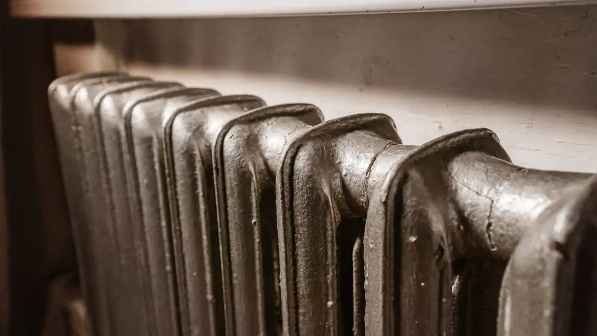 Kolik času může zabrat výměna velkého litinového radiátoru