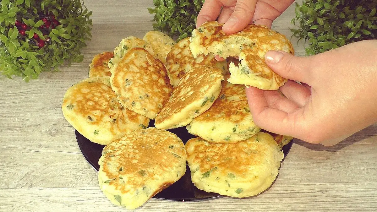 Nejchutnější sýrové lívanečky k obědu - nadýchané uvnitř