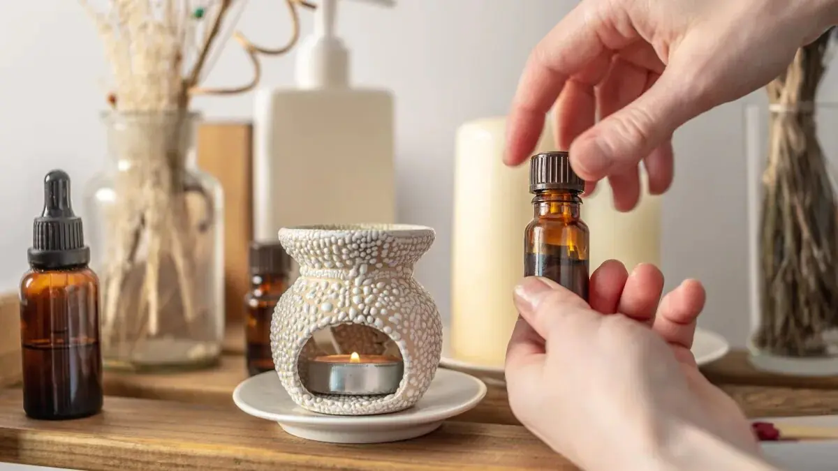 Proč kapat esenciální olej do toalety