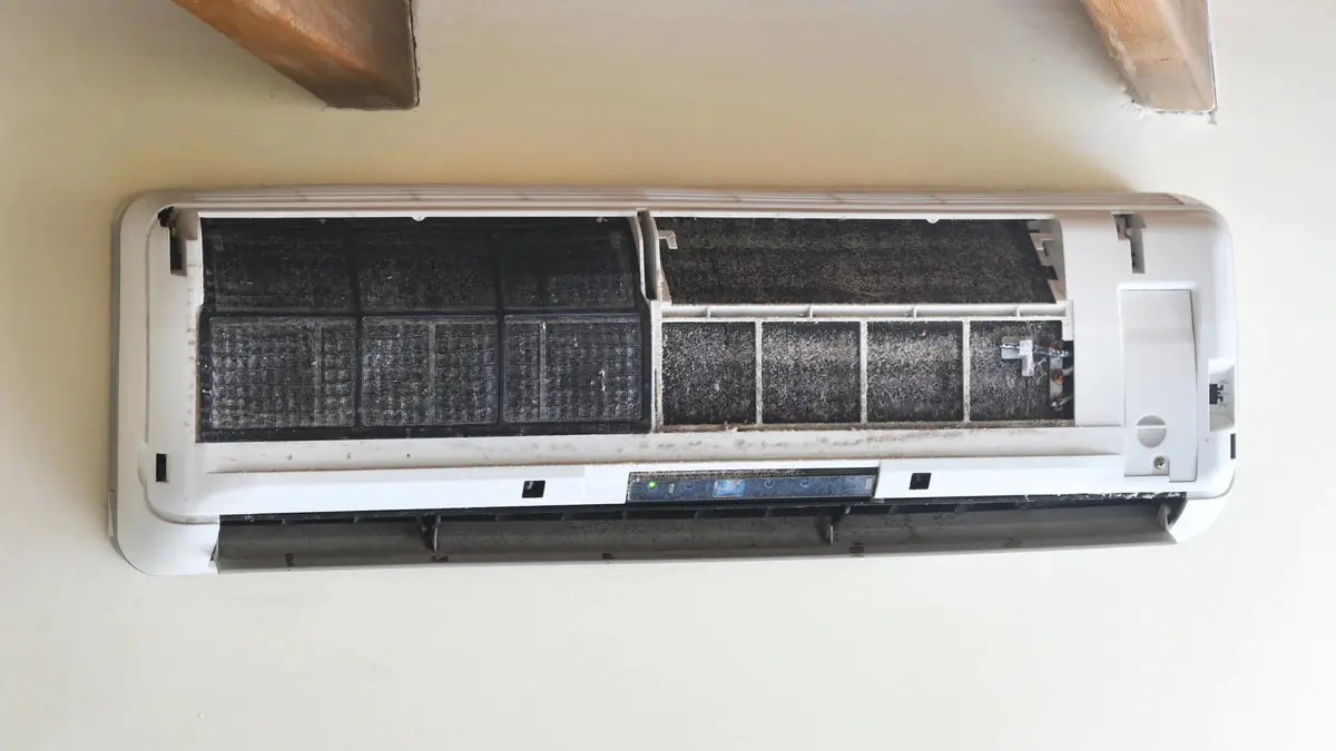 Málokdo ví: klimatizaci lze vyčistit pomocí jediné funkce na dálkovém ovladači