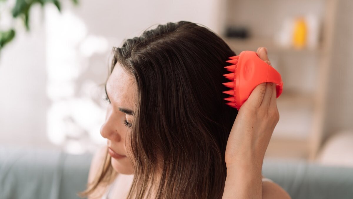 Japonský rituál mytí vlasů: dělám to tak a mám luxusní vlasy — bez složitých procedur a drahých salonů 2 Japonský rituál mytí vlasů: dělám to tak a mám luxusní vlasy — bez složitých procedur a drahých salonů