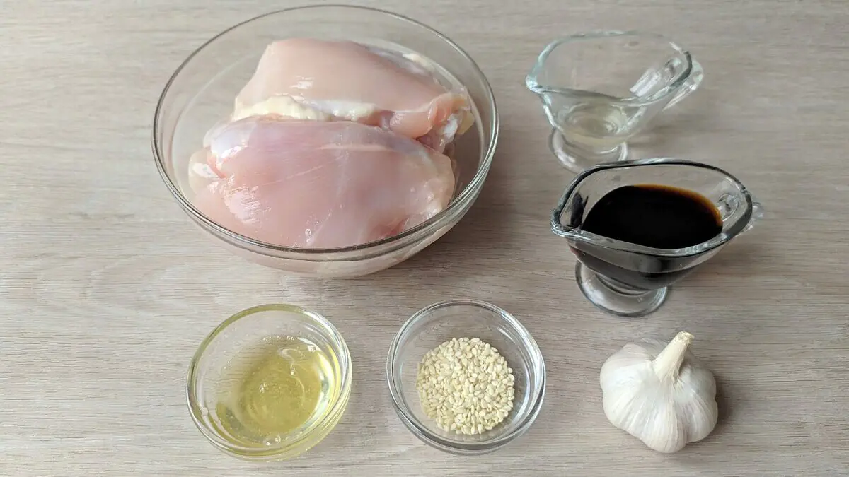 Kuře v sójové omáčce podle starého receptu, s velkým množstvím šťávy a výraznou vůní