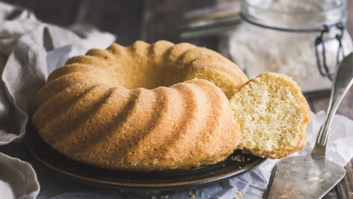 Slavný suchý koláč z kuchařek počátku 20. století, jednoduchý a svěže citrusový