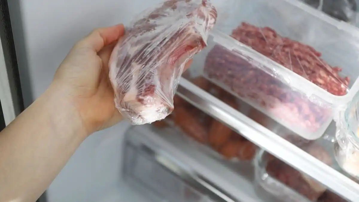 Šok v kuchyni odborníci prozradili, jak dlouho lze maso skladovat v mrazáku a kdy se stává nebezpečným