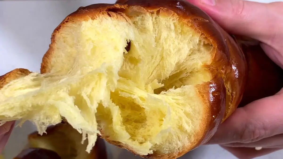 Těsto na sladké housky se často zkazí touto běžnou chybou – housky pak bývají tvrdé